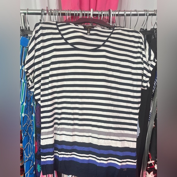 Escada Tops - Escada Navy & White top